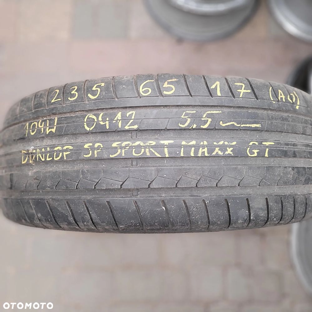 235/65R17 104W - DUNLOP SP SPORT MAXX GT 5.5mm