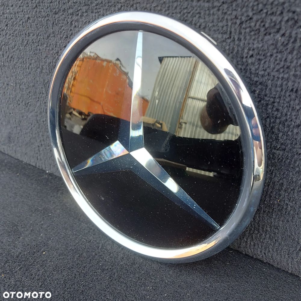 ZNACZEK EMBLEMAT GWIAZDA MERCEDES C W206 CLE W236 ORYGINAL DEMONTAZ 0008881800 - 2