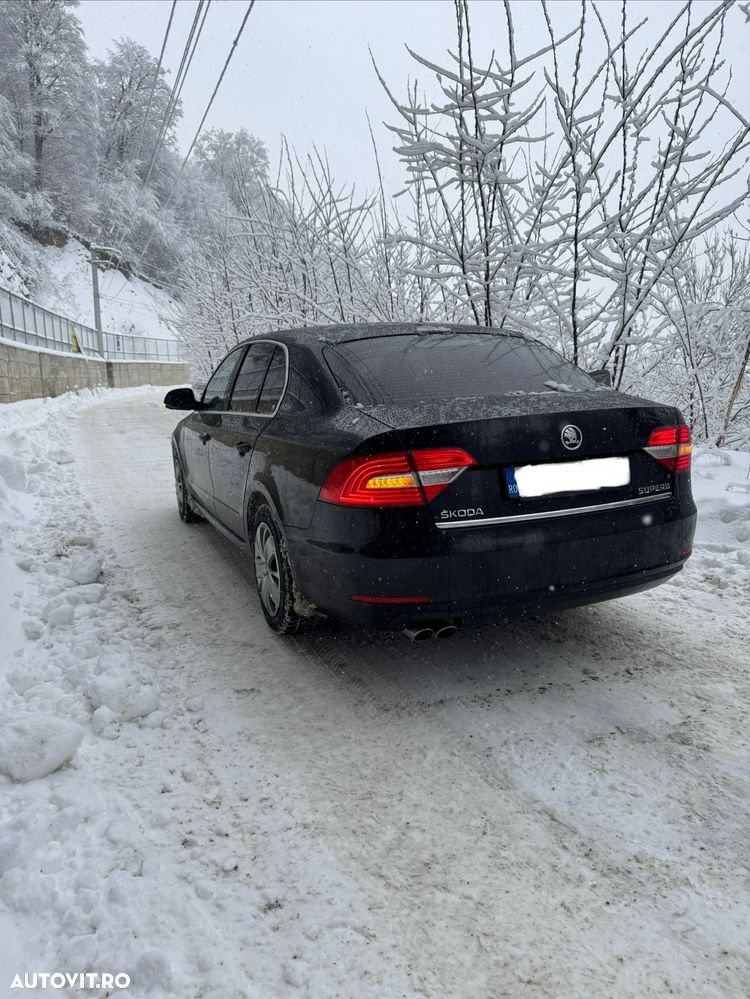 Skoda Superb 2.0 TDI Ambition - 14