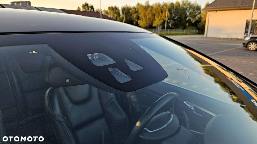 Volvo V60 ver-d6-plug--in--hybrid-awd-geartronic-summum - 11