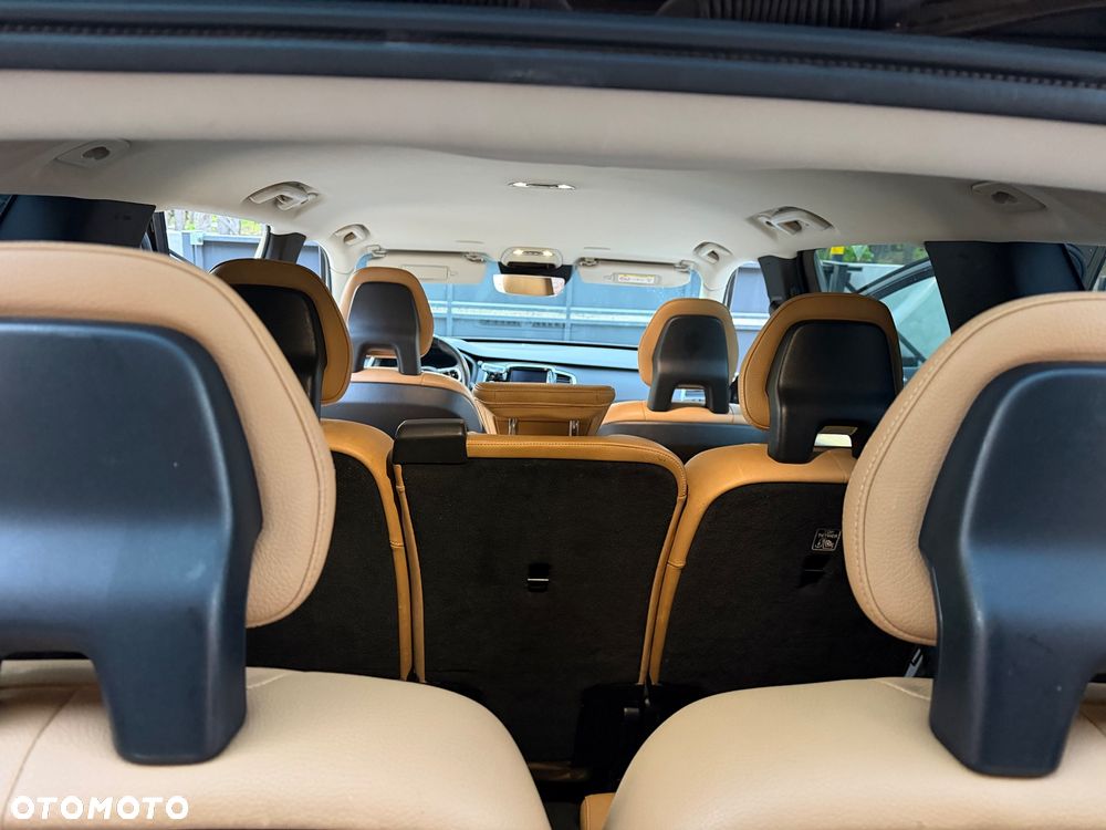 Volvo XC 90 D5 AWD Momentum 7os - 8