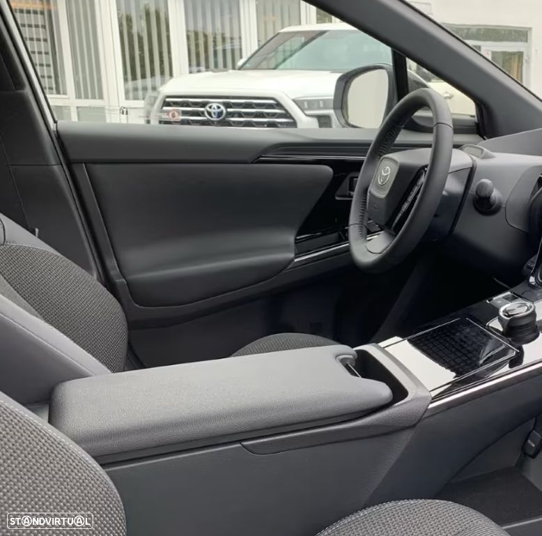 Toyota bZ4X 71,4 kWh Exclusive - 4