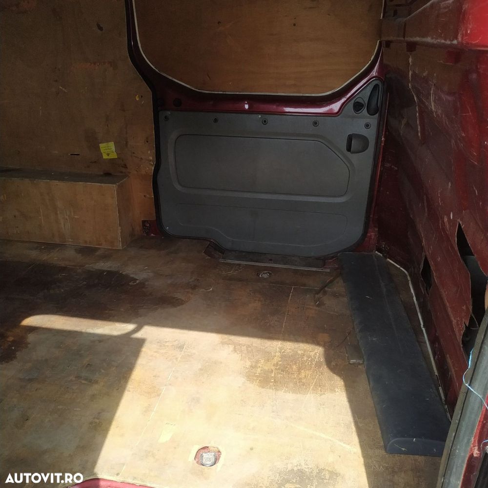 Dezmembrari  Opel VIVARO A  2001  > 0000 2.0 CDTI Motorina - 8