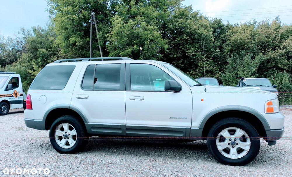 Ford Explorer 4.6 - 12
