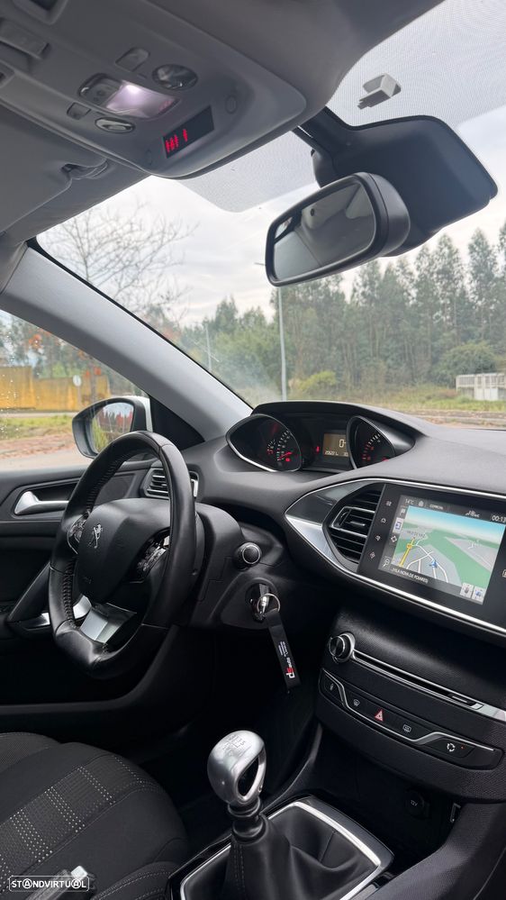 Peugeot 308 SW BlueHDi 120 Stop & Start Business-Line - 17