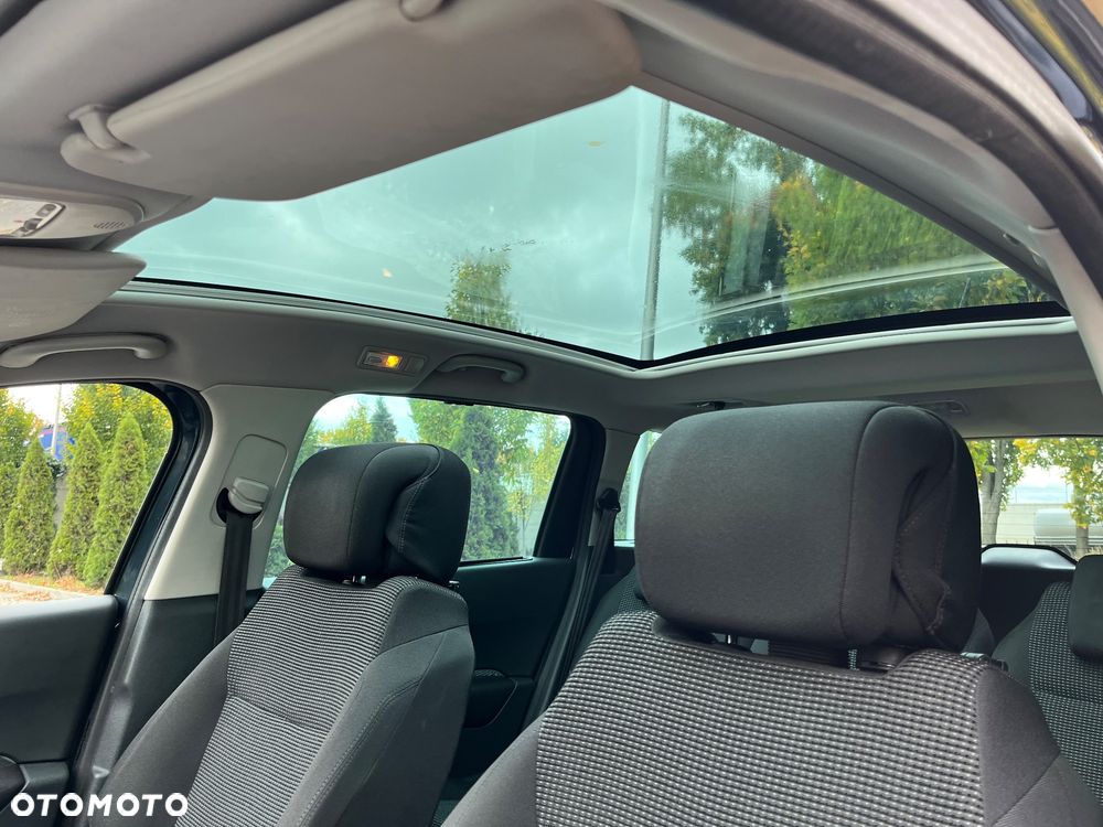 Peugeot 5008 - 12
