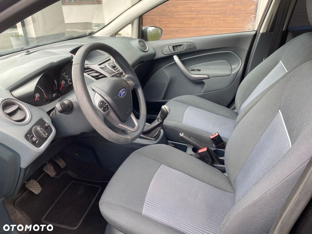 Ford Fiesta 1.25 Viva - 11