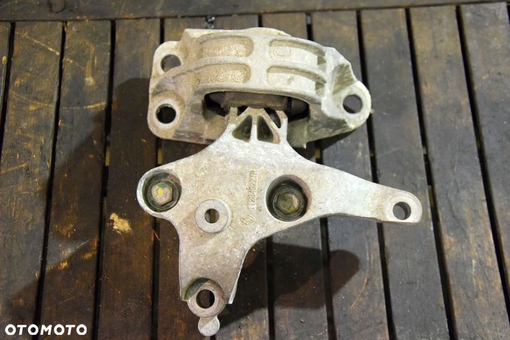 Dacia Sandero I 08-12 Logan Duster Poduszka łapa silnika prawa górna 1.5 dci 112849221R - 2