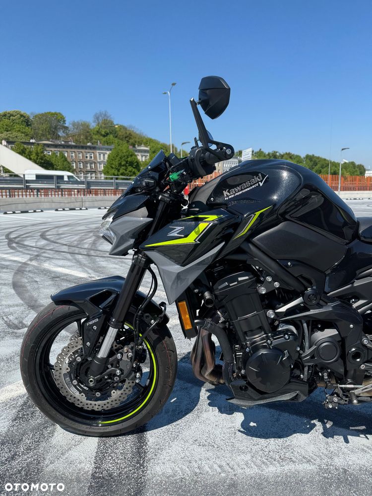 Kawasaki Z 900 - 11