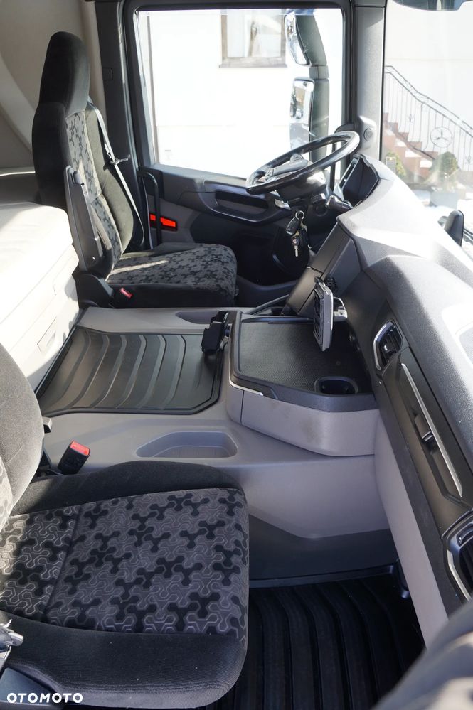 Scania G 450 6x2 CHŁODNIA KONTENER 8.45 m 21 PALET OŚ SKRĘTNA WINDA - 13