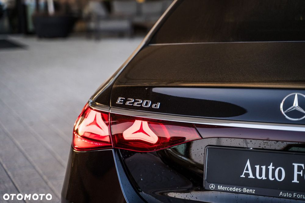 Mercedes-Benz Klasa E - 12
