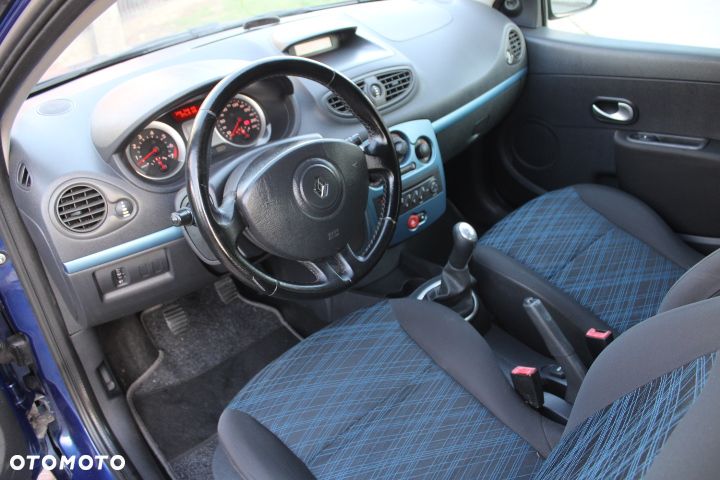 Renault Clio - 6