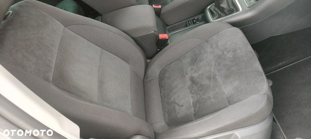 Volkswagen Golf - 31