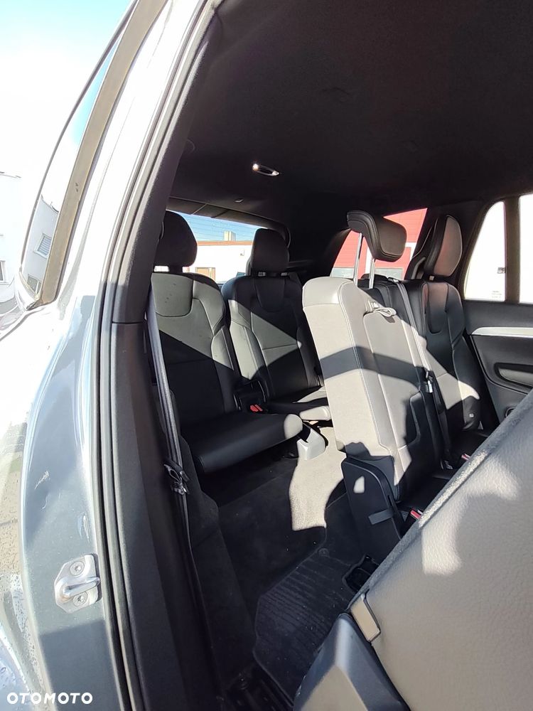 Volvo XC 90 - 18