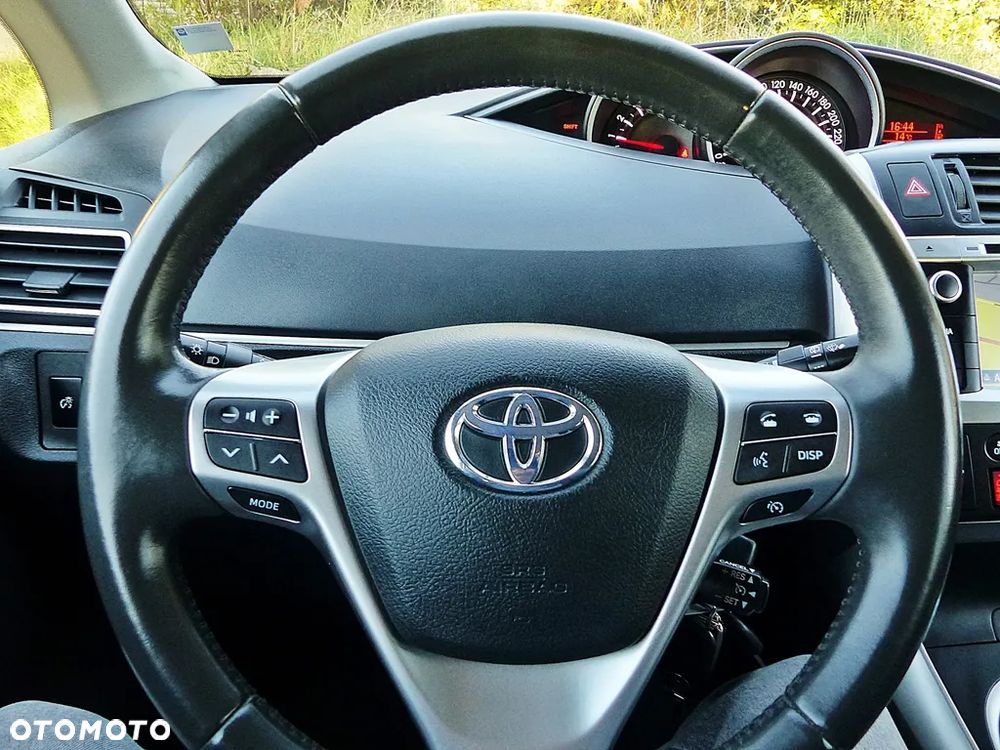 Toyota Verso 1.6 D-4D Premium - 28