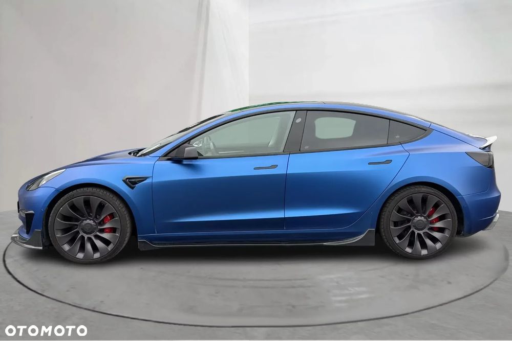 Tesla Model 3 - 3
