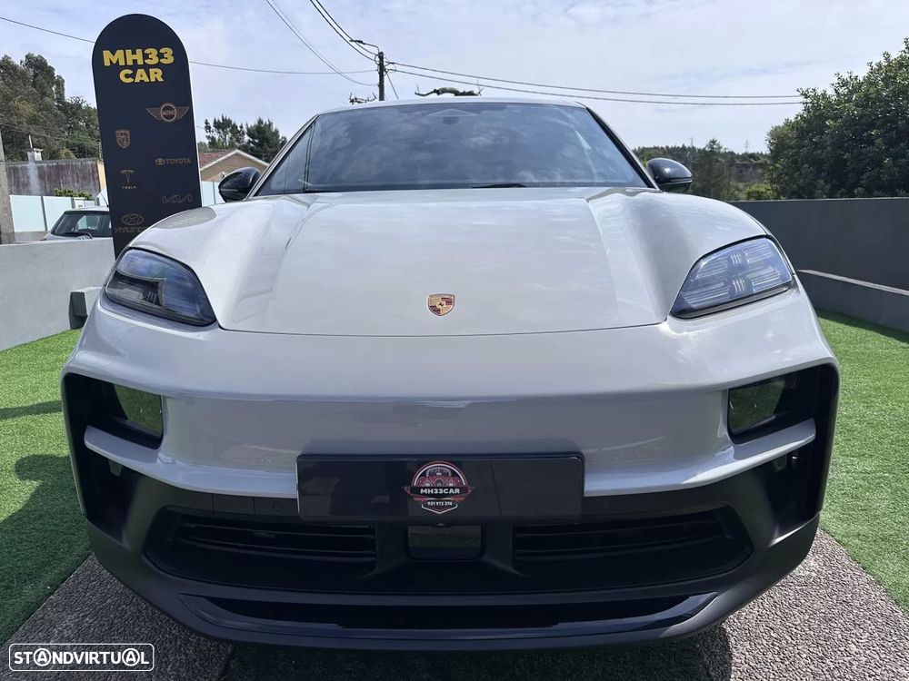 Porsche Macan Electric GTS - 8