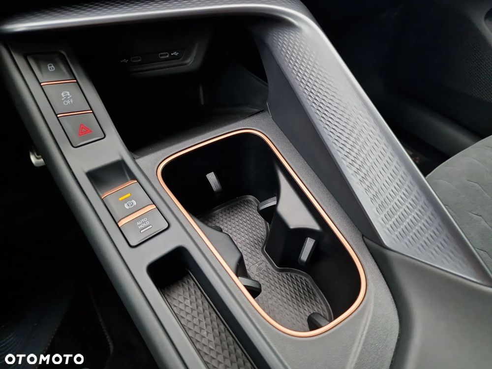 Cupra Terramar 1.5 eTSI mHEV Tribe Edition DSG - 17