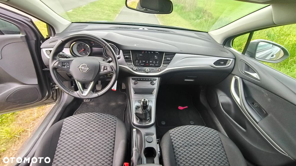 Opel Astra 1.4 Enjoy - 11