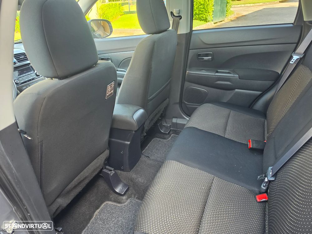 Mitsubishi ASX 1.8 DI-D Instyle - 4