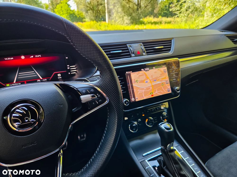 Skoda Superb 2.0 TSI Sportline DSG - 27