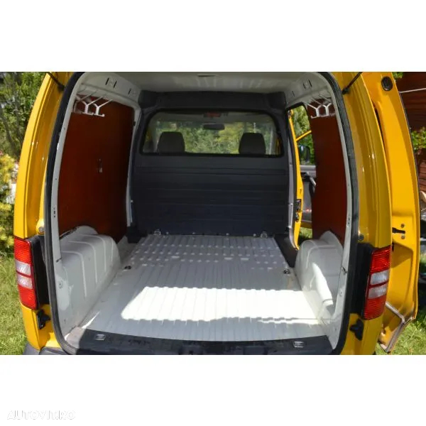 Volkswagen Caddy 2.0 TDI 4Motion - 17