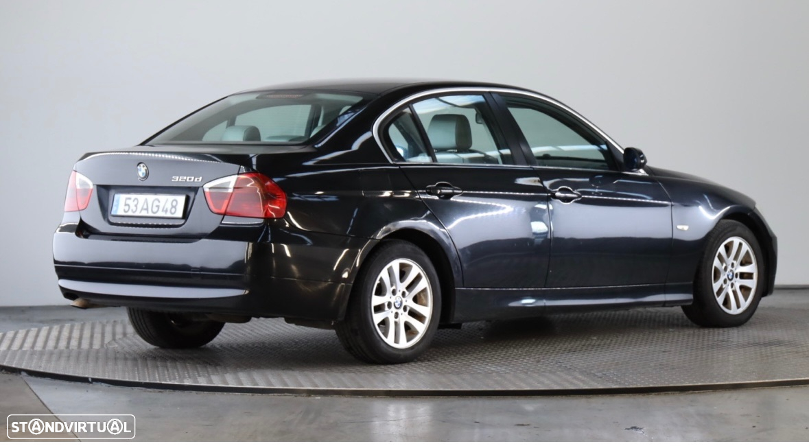 BMW 320 d Exclusive - 7