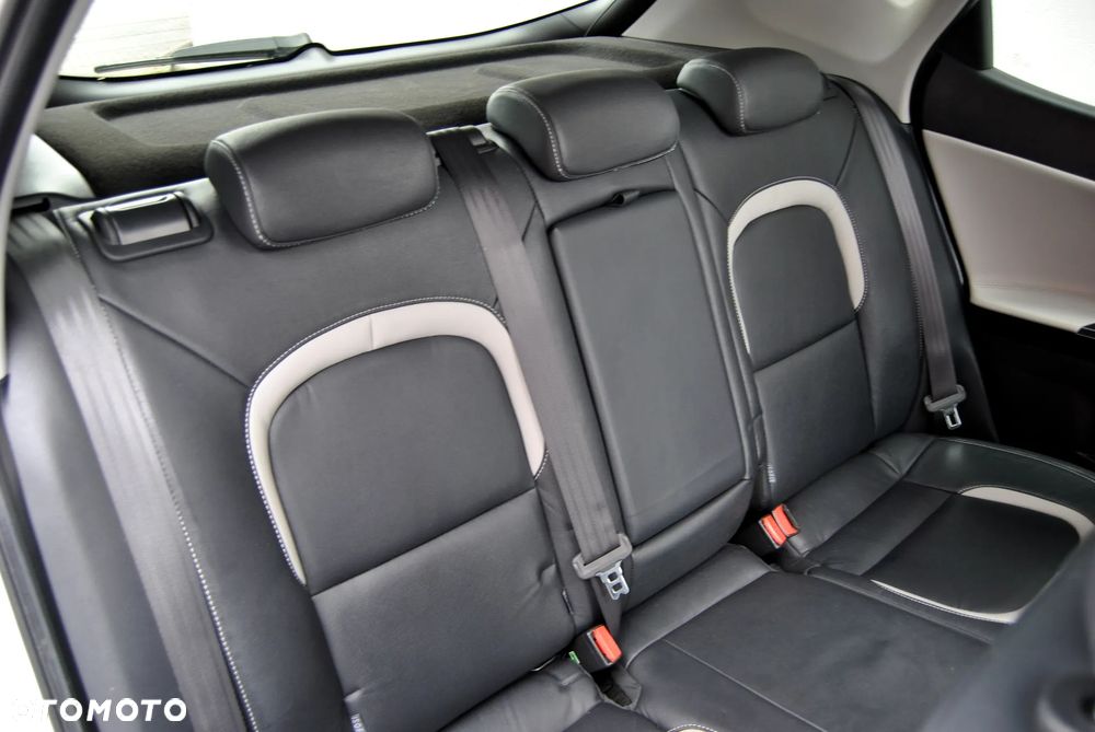Kia Ceed 1.6 GDI Spirit - 25