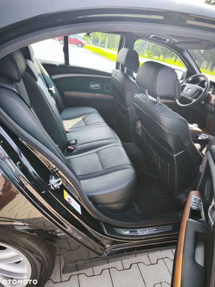 BMW Seria 7 745d - 10