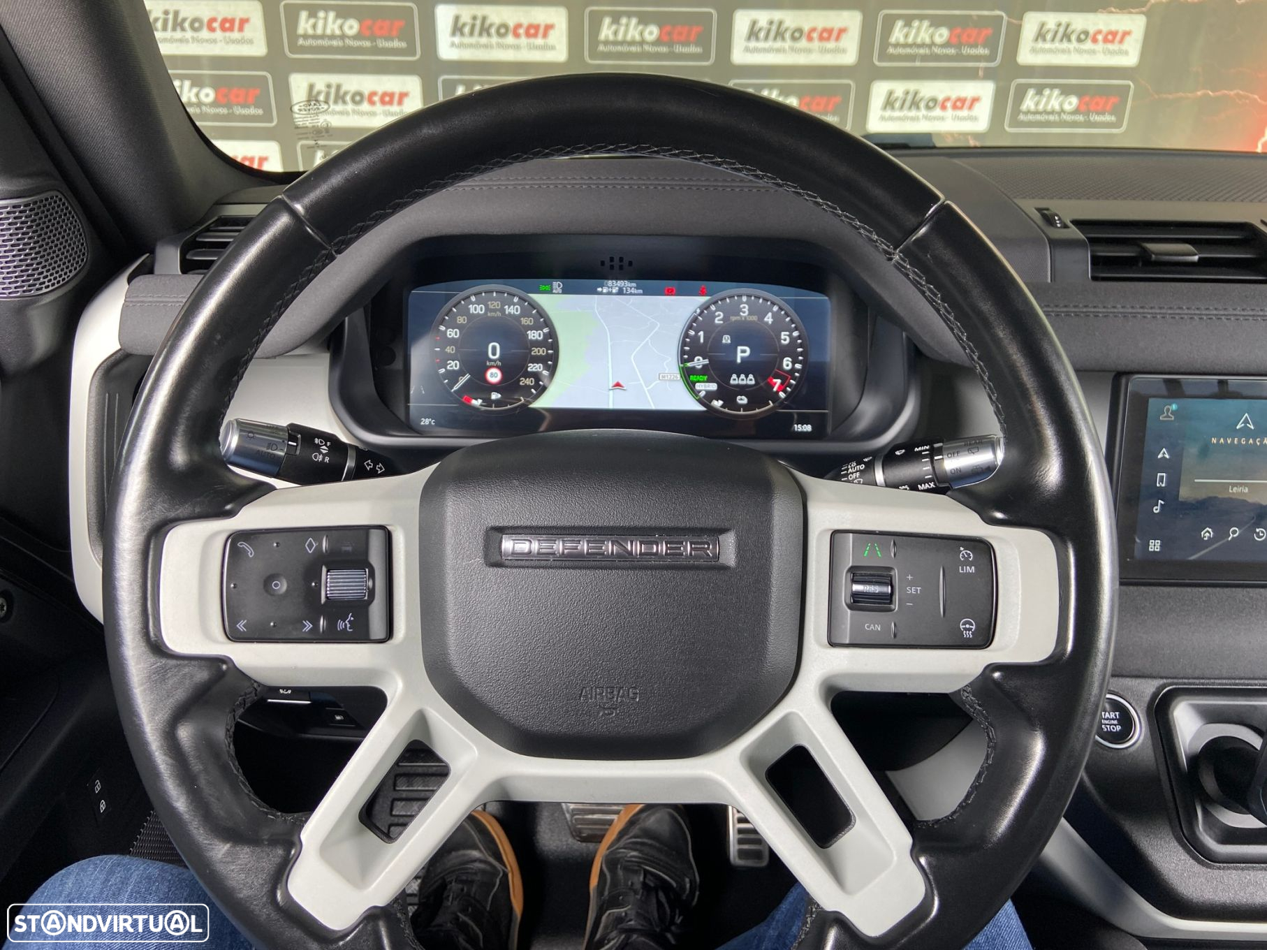 Land Rover Defender 2.0 P400e 110 AWD SE - 18