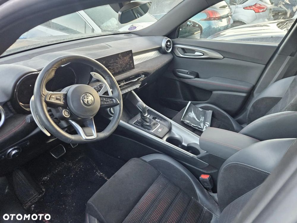 Alfa Romeo Tonale 1.3 VGT Q4 Veloce - 5