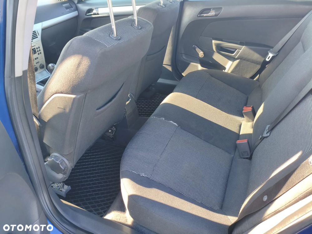 Opel Astra 1.8 Sport - 14