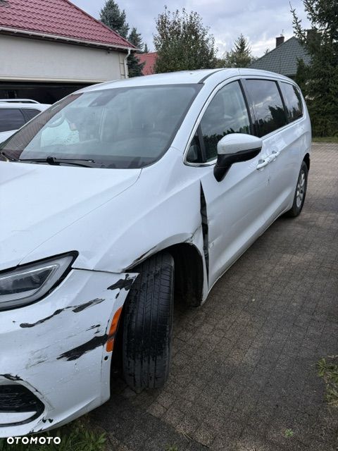 Chrysler Pacifica - 3