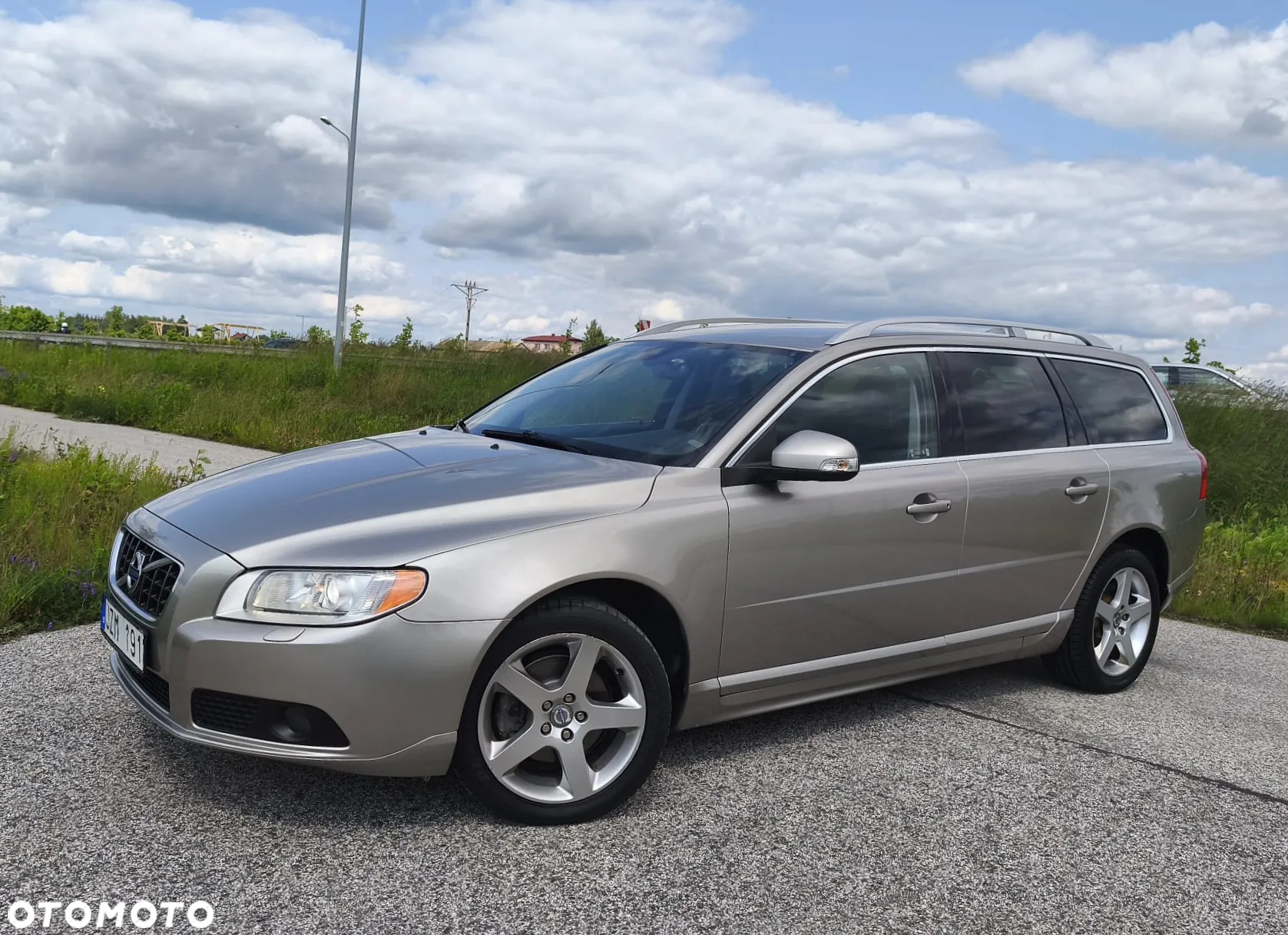 Volvo V70 2.4D Momentum - 4