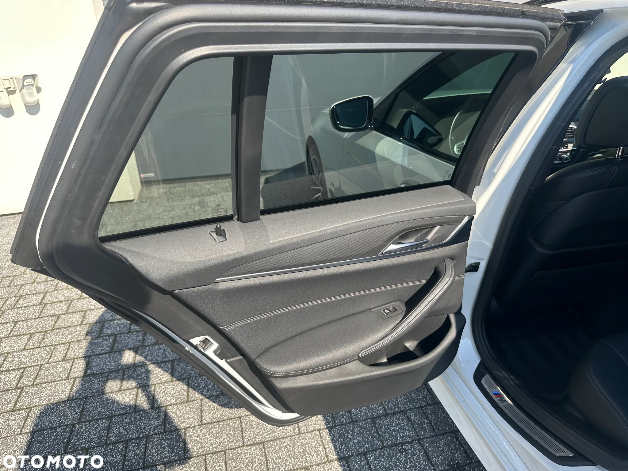 BMW Seria 5 520d Touring M Sport Edition - 18