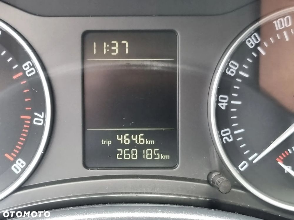 Skoda Octavia 1.6 Ambiente EU5 - 8