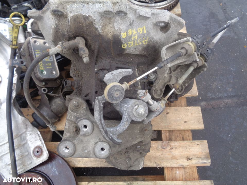 Vand Cutie de Viteza manuala 5trepte Opel Astra H 1.6 Benzina XER - 1