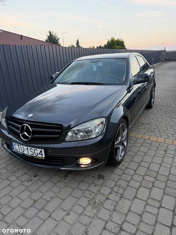Mercedes-Benz Klasa C 320 CDI DPF 7G-TRONIC Avantgarde - 2