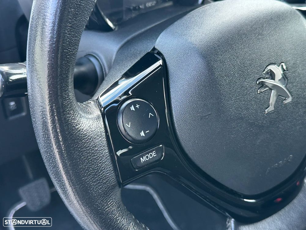 Peugeot 108 1.0 VTi Style - 25