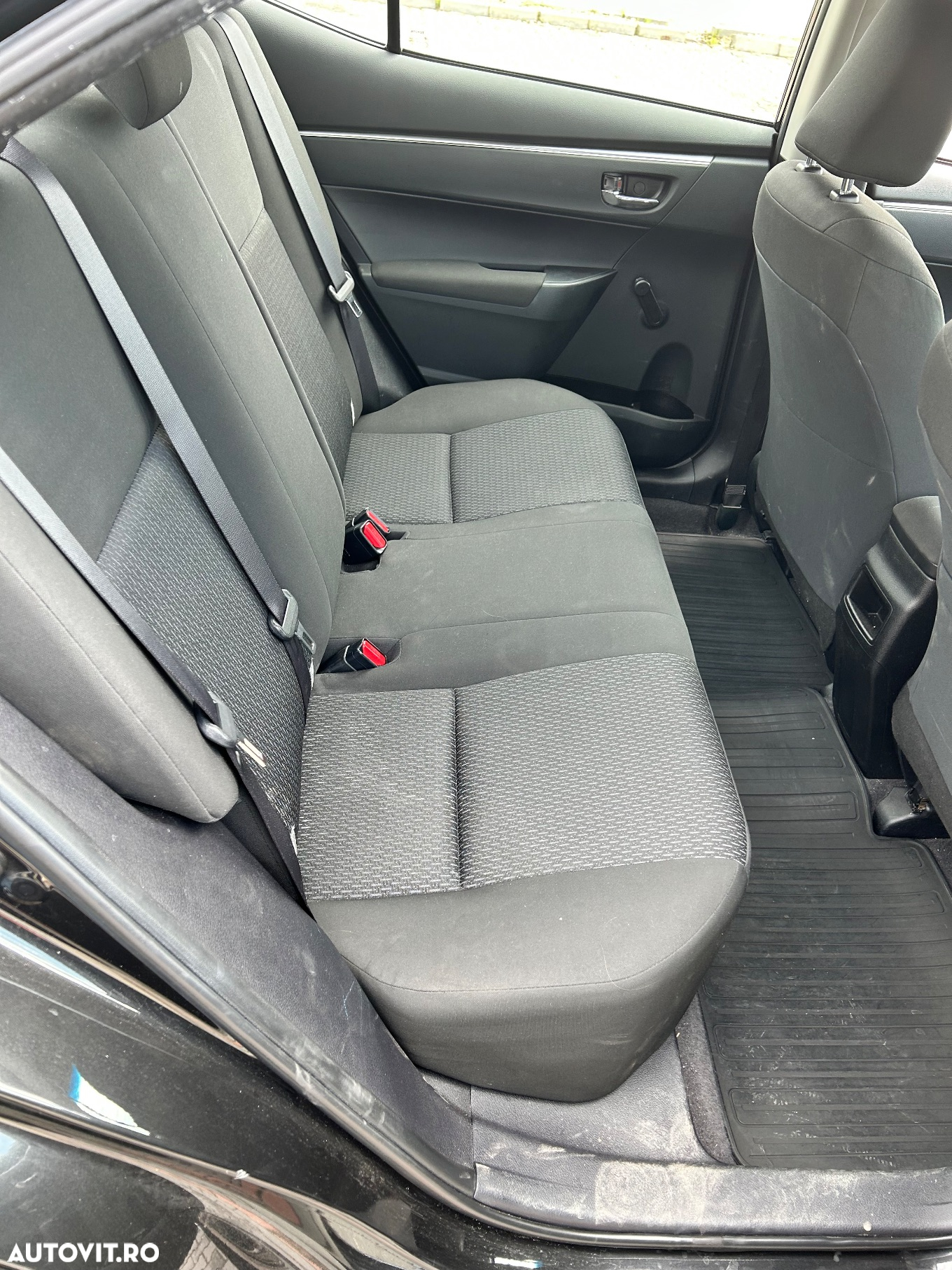 Toyota Corolla 1.6 Luna - 25