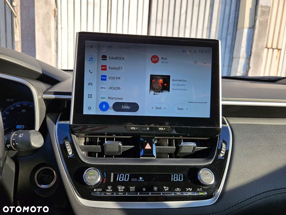 Toyota Corolla Cross 2.0 Hybrid Premiere Edition - 12