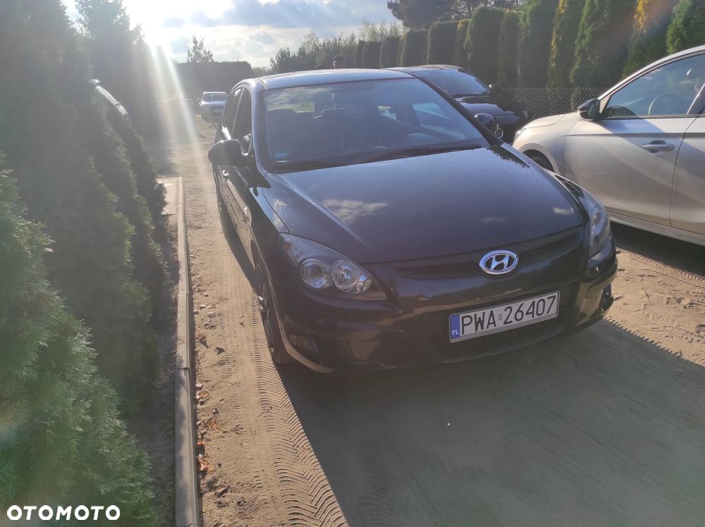 Hyundai i30 1.4 Base + World Cup - 2