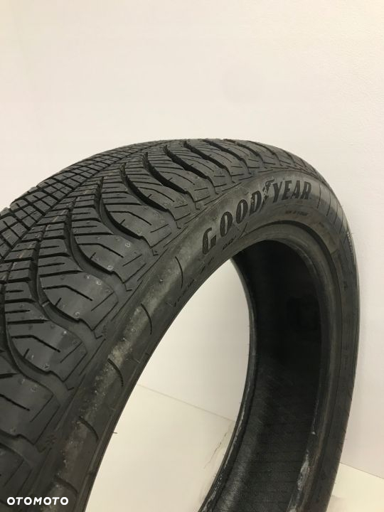 OPONA 195/55 R20 GOODYEAR VECTOR4SEASONS M+S ZAPAS - 2