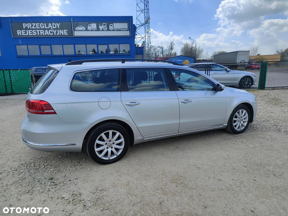 Volkswagen Passat 2.0 TDI Comfortline - 9