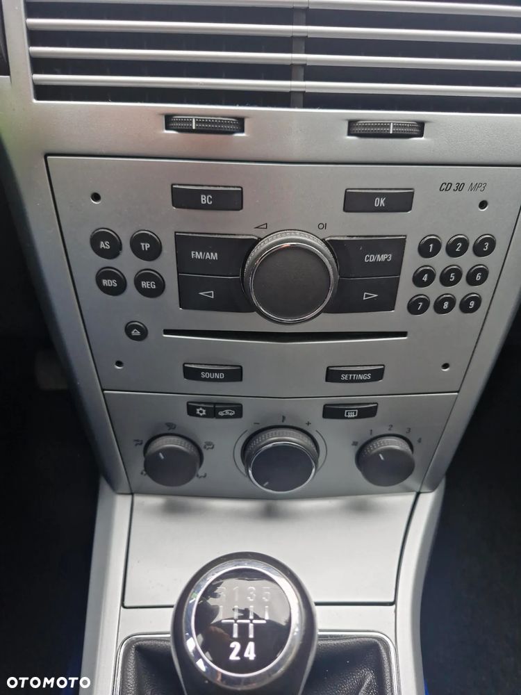 Opel Astra 1.6 Enjoy - 32