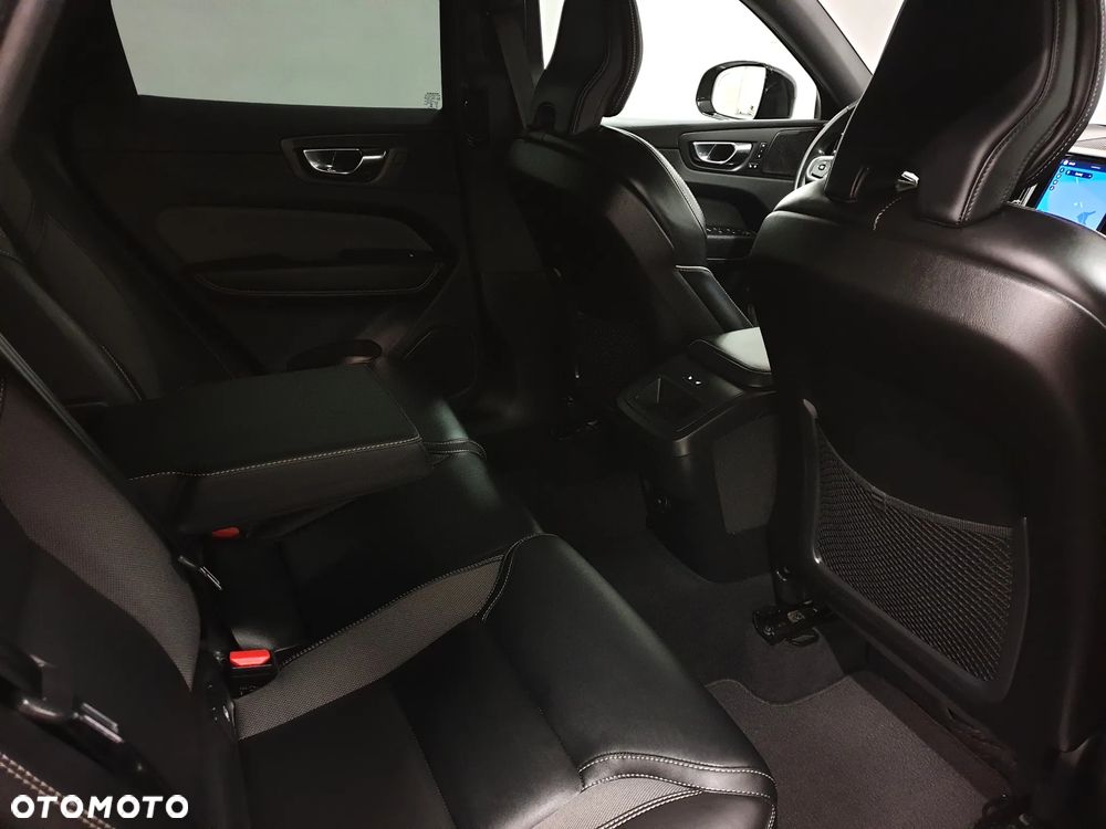 Volvo XC 60 B4 D Geartronic RDesign - 29