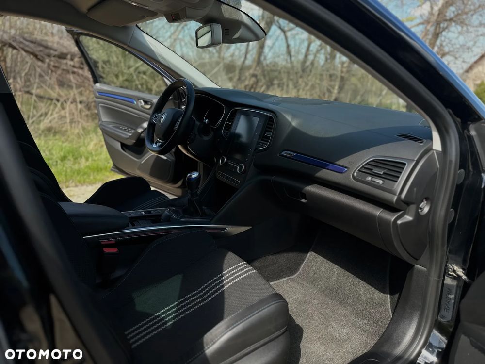 Renault Megane ENERGY dCi 130 GT LINE - 29