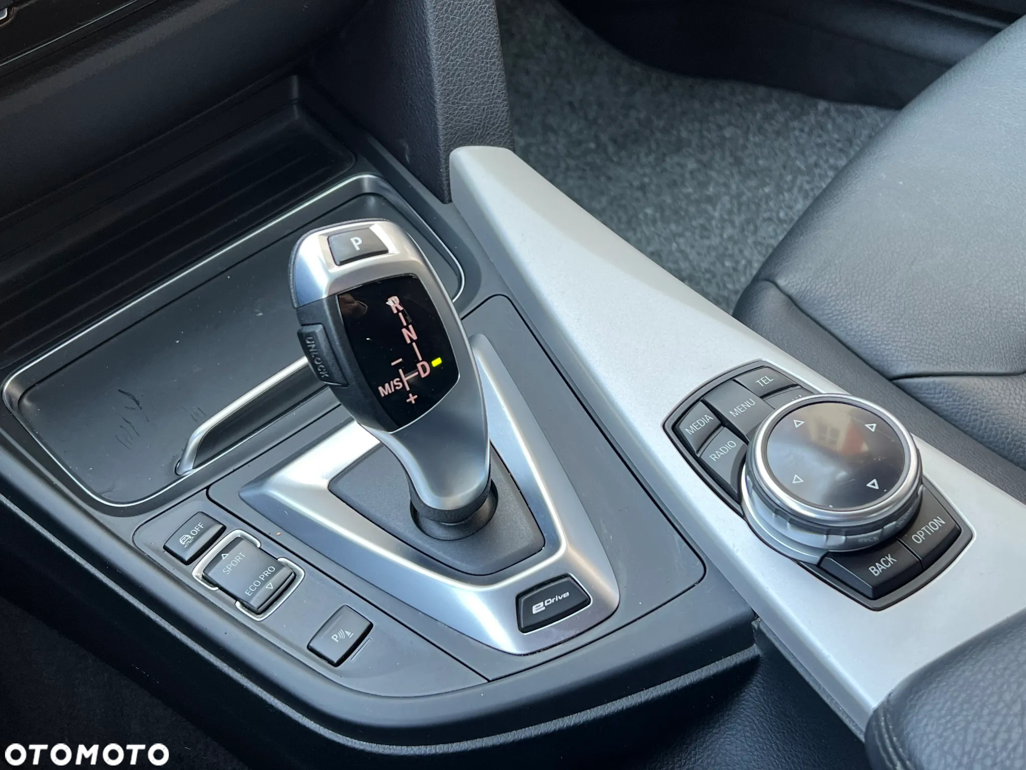 BMW Seria 3 330e Advantage sport - 18