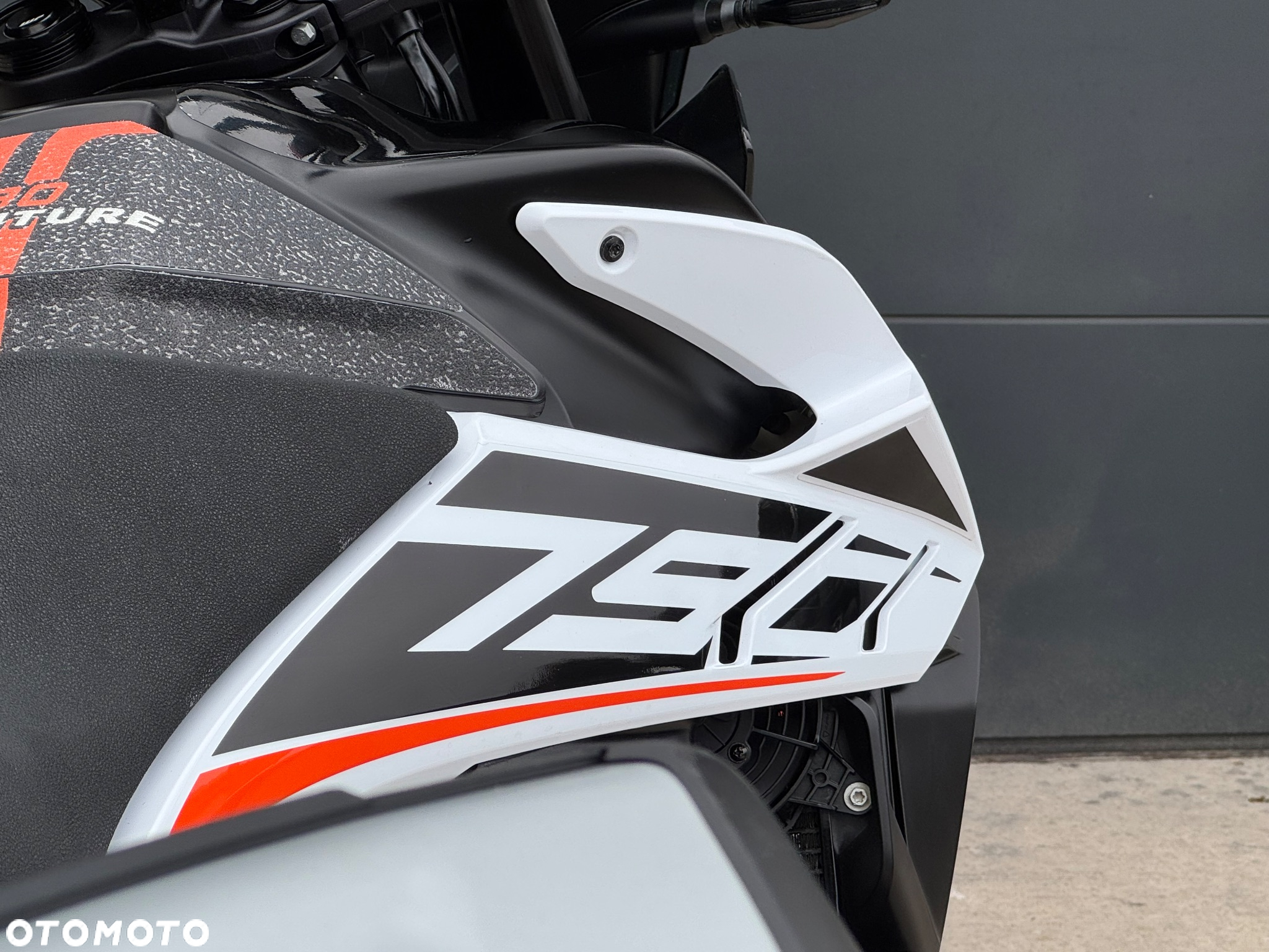 KTM Adventure - 15