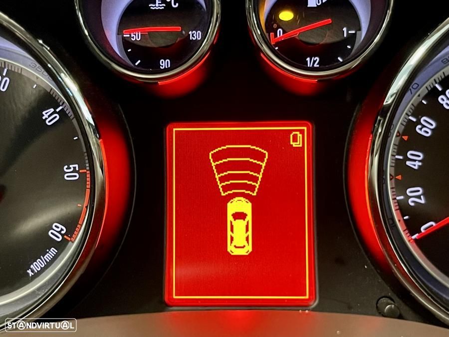 Opel Insignia Sports Tourer 2.0 CDTi Cosmo - 10